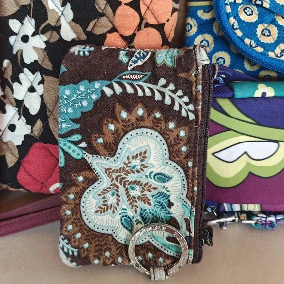 Vera Bradley Floral Purse Bundle 1 Purse and 4 Clutches - Picture 3 of 8